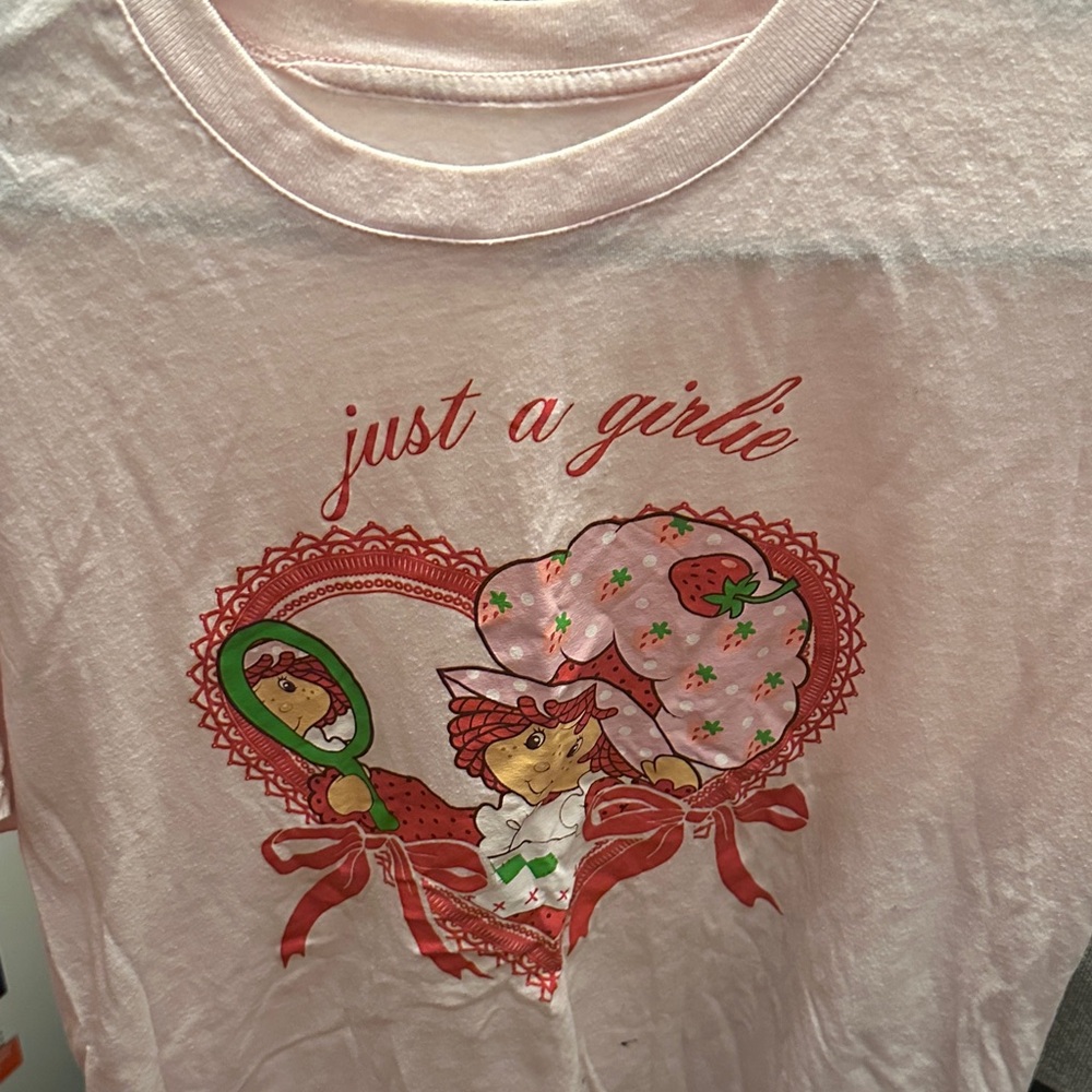 Target Pink Graphic Tee - Short Sleeve